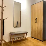 Apartamento *city, Naehe Hbf, Kingsizebetten, Fitnessecke* *