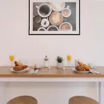 Apartamento *city, Naehe Hbf, Kingsizebetten, Fitnessecke* *