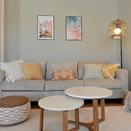 *city, Naehe Hbf, Kingsizebetten, Fitnessecke* Apartmán *