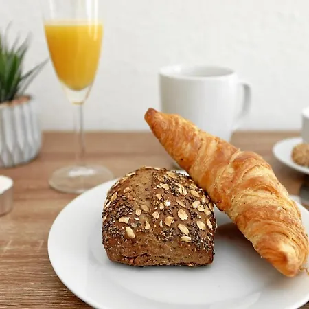 *city, Naehe Hbf, Kingsizebetten, Fitnessecke* Apartmán