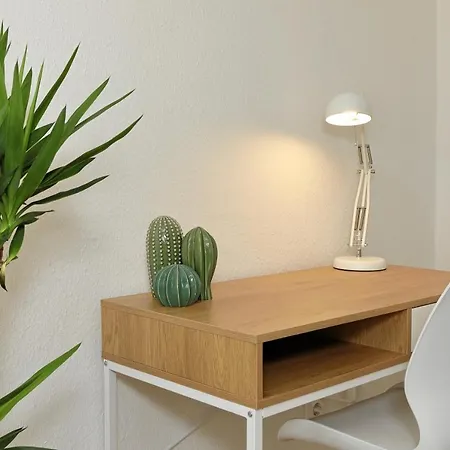 *city, Naehe Hbf, Kingsizebetten, Fitnessecke* Apartmán Duisburg