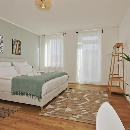 *city, Naehe Hbf, Kingsizebetten, Fitnessecke* Appartement Duisburg