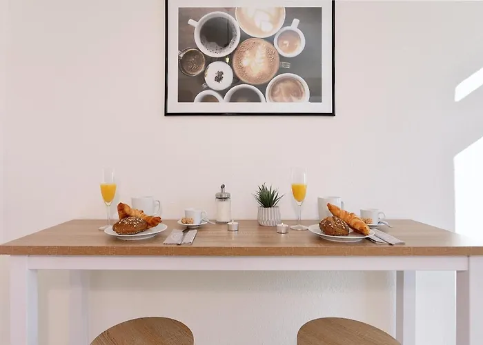 Apartment *city, Naehe Hbf, Kingsizebetten, Fitnessecke* *