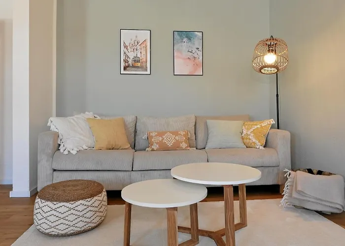 *city, Naehe Hbf, Kingsizebetten, Fitnessecke* Apartment *